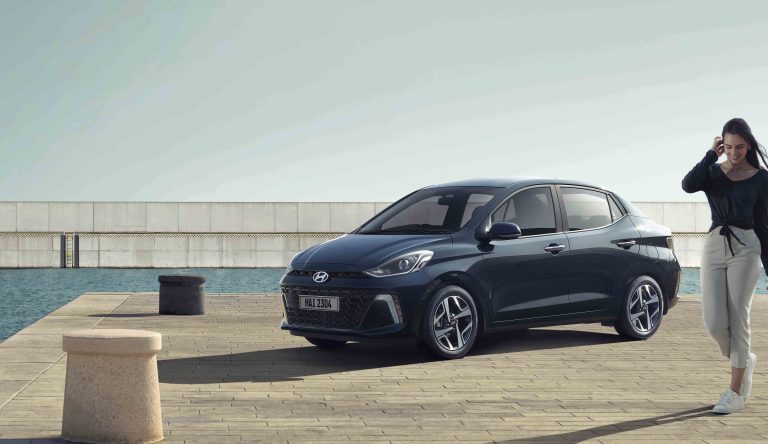 AI3 FL 4DOOR GEN RHD EXTERIOR COVER